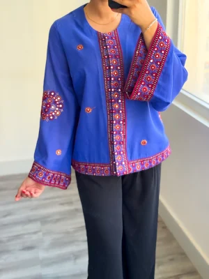 کت زنانه Vaddoo با طرح سوزندوزی آبی، نمای کلی