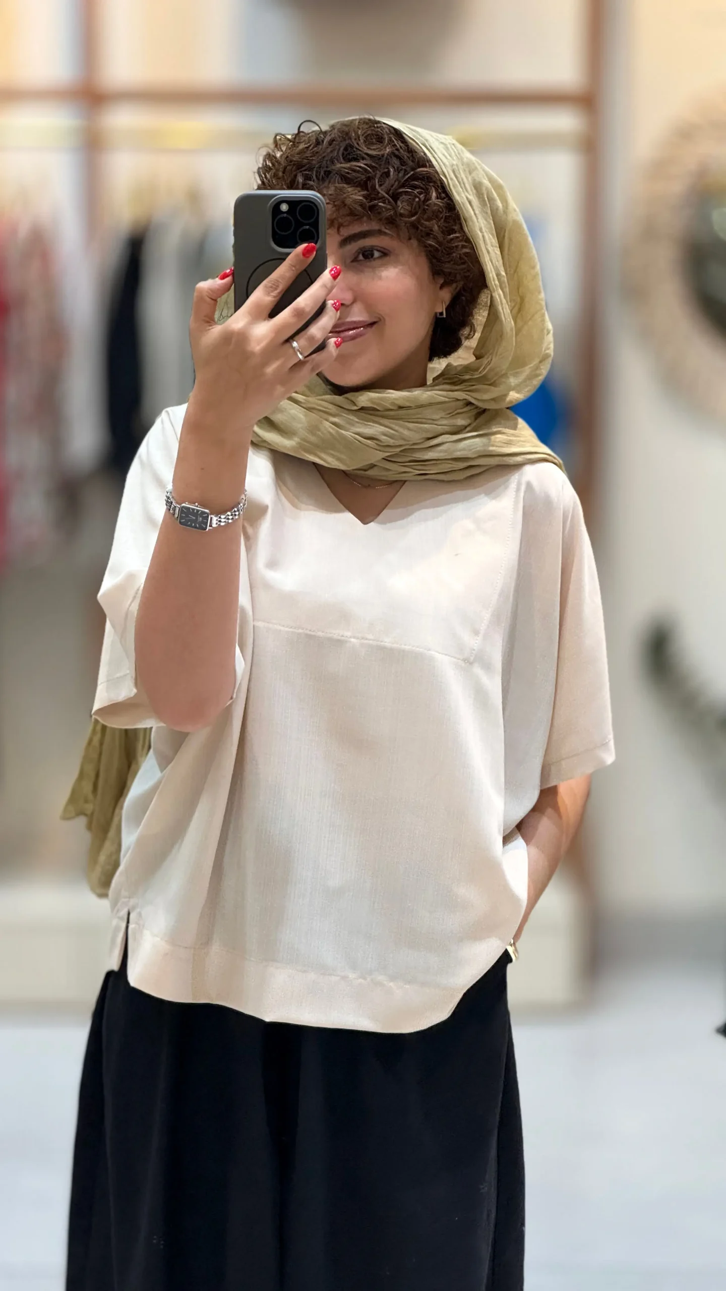 استایل شومیز وال نخی کرم جلو بسته زنانه وددو مناسب سایز ۳۴ تا ۴۸